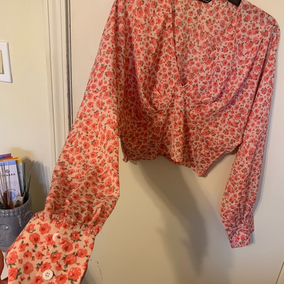 Floral Top - Picture 3 of 4